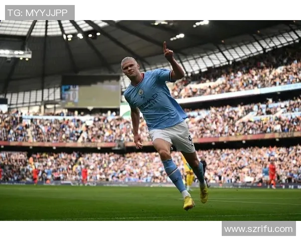 足球明星哈兰德精彩瞬间全景展示与个人成长历程回顾