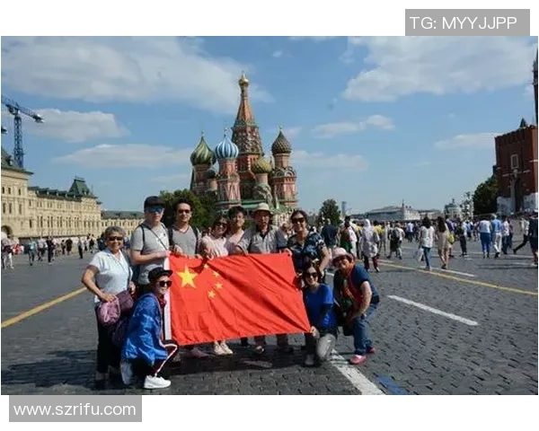 韩国足球明星齐聚一堂合影留念展现团结与友谊的精彩瞬间