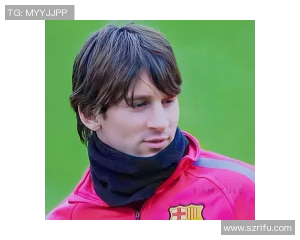 国内外足球明星风采大揭秘：从梅西到C罗的传奇故事与成就分析