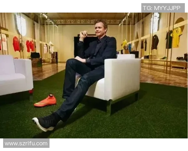 足球明星如何选择鞋子提升球场表现与技巧的秘密分享